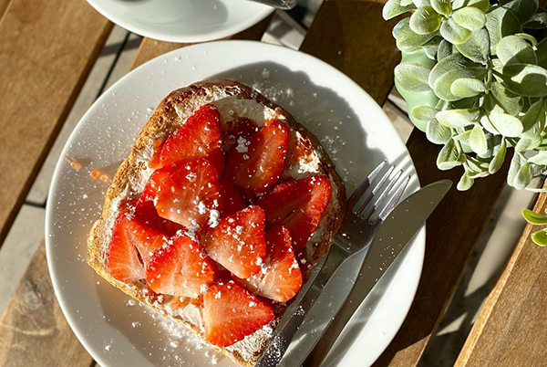 Strawberry Toast
